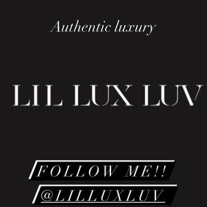 Follow me on Instagram!! 🖤🖤👛👛